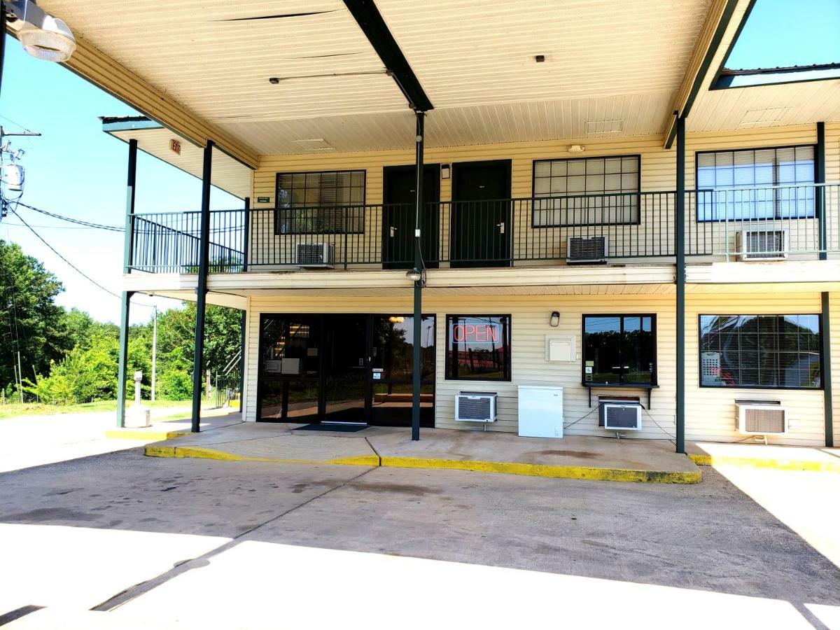Motel 103 Calhoun Exterior photo